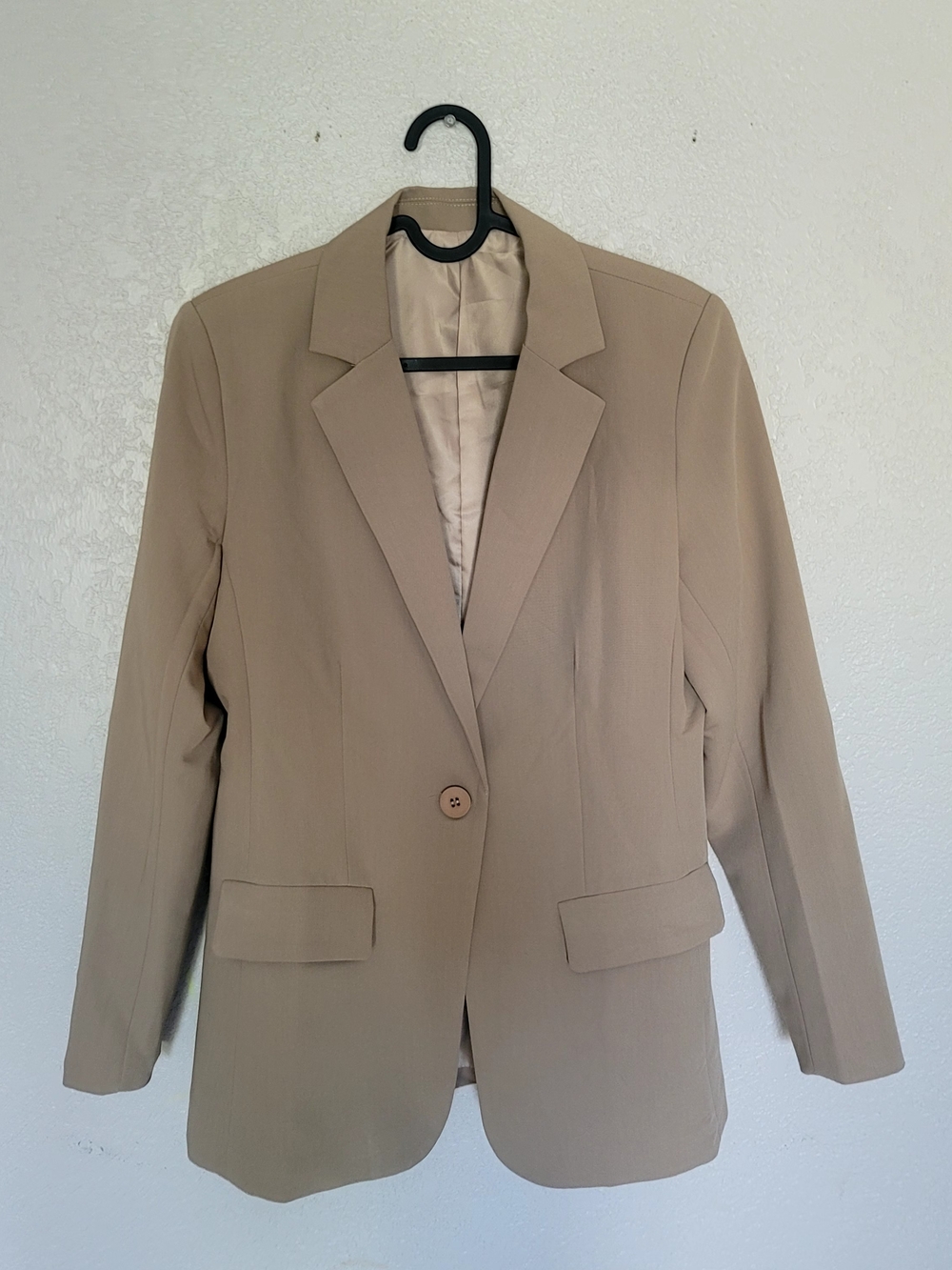 Classic Women's Single-Button Beige Blazer